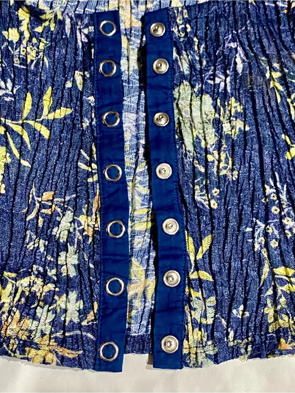 We The Free Angelina Sheer Navy  Floral Crinkle Button-Front Top Sz. S